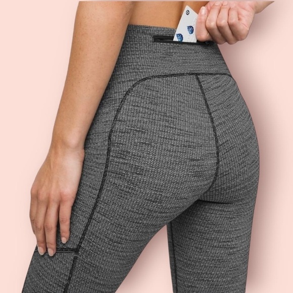 Lululemon Speed Up  Tight 28” Full On Luxtreme, Size 10 - Picture 4 of 9